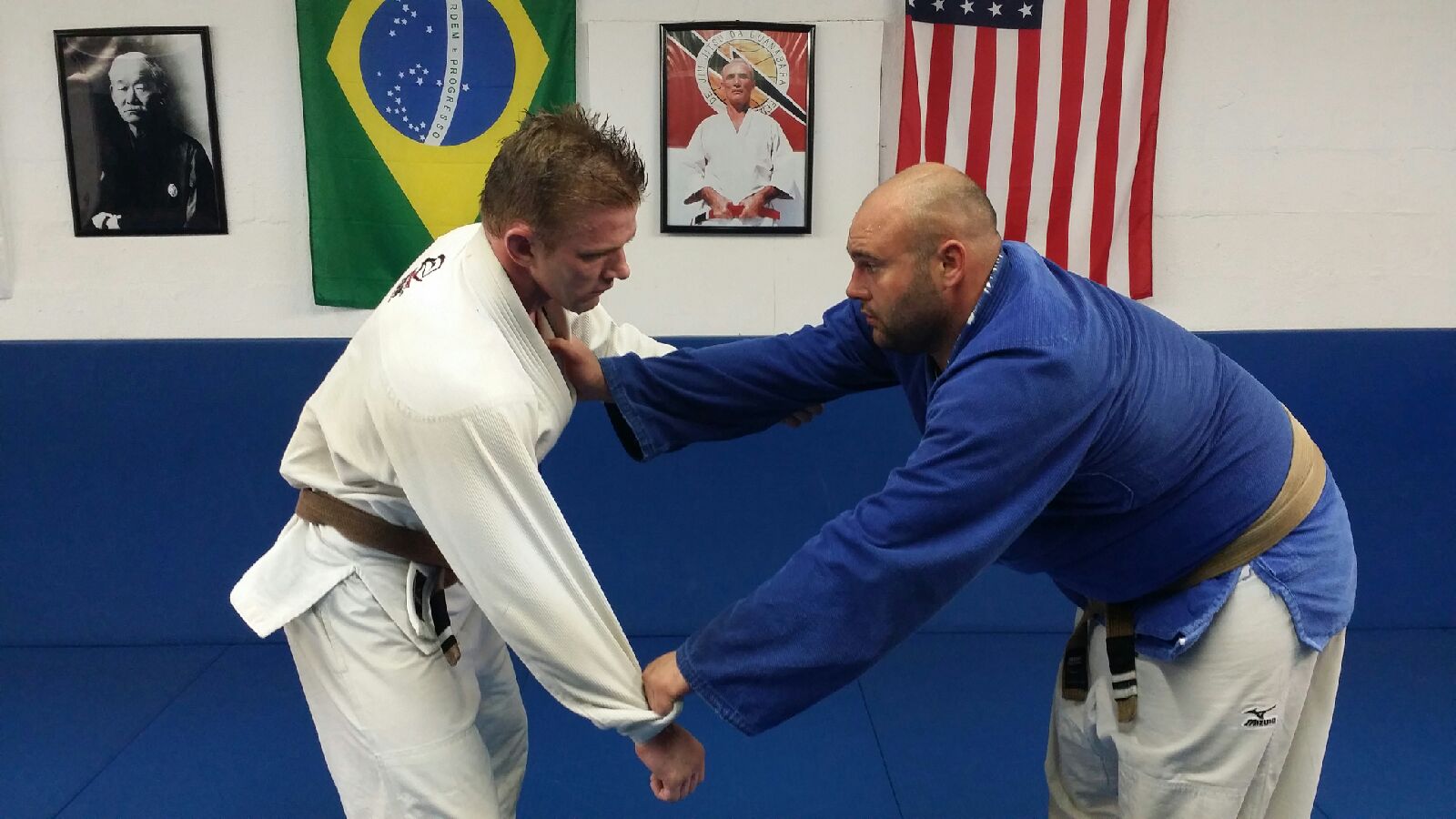 Technique OGoshi from Sleeve and Lapel Grips Victor Huber Brazilian